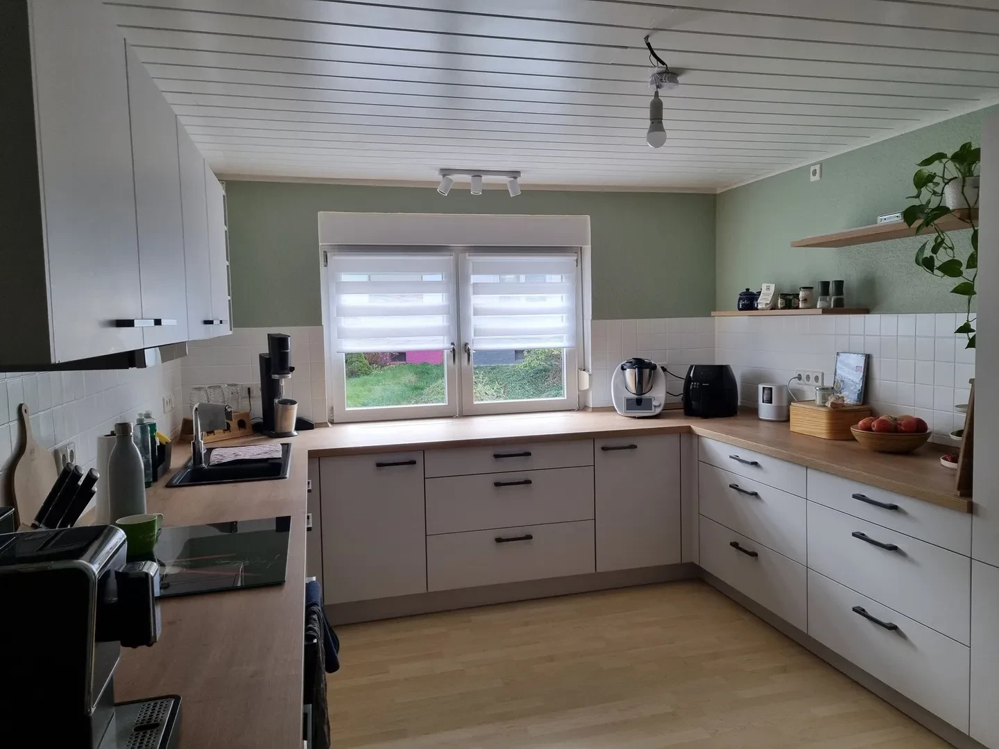 Wandfarbe In Der Küche: Ideen &amp; Tipps | Misspompadour