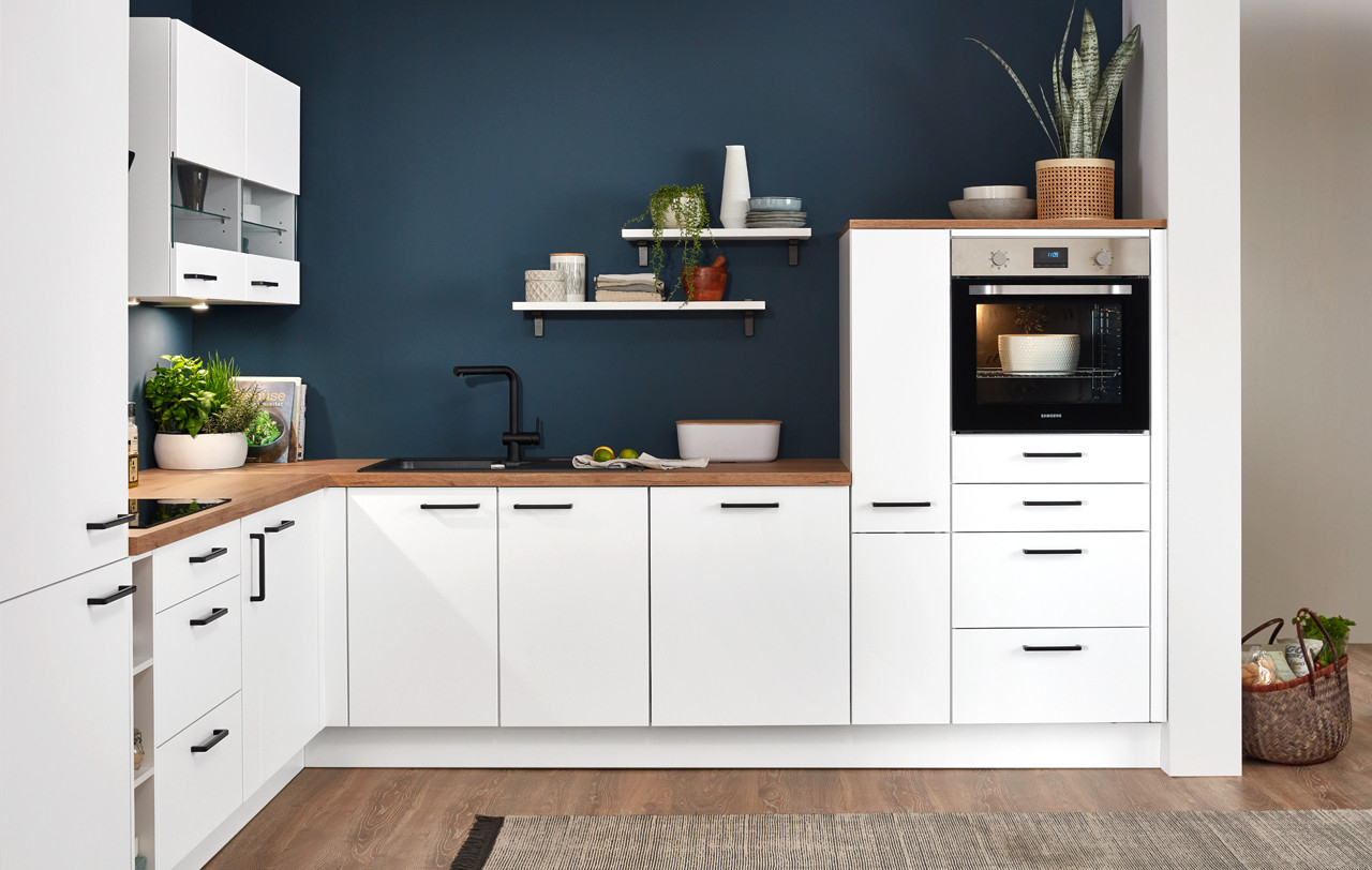 Weiße Küche Mit Holz Kombiniert | Schrank-Express.de